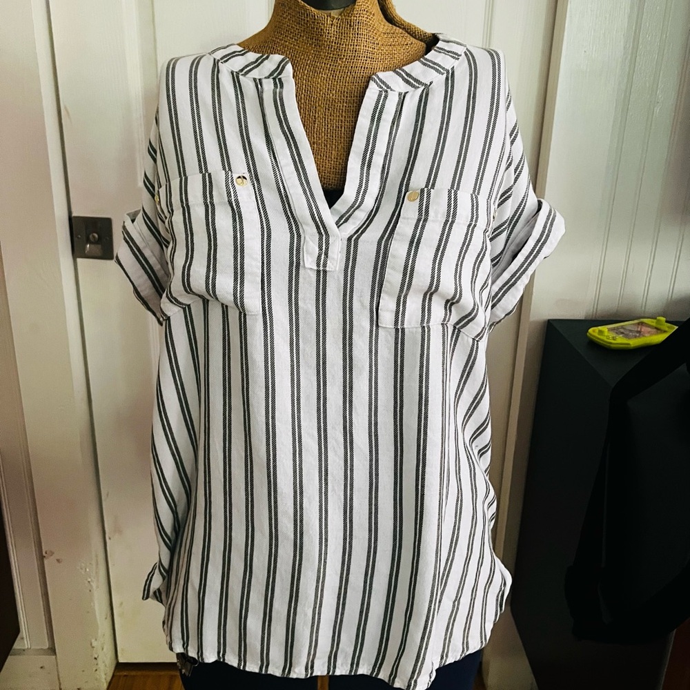 Striped V-Neck Short Sleeve Women's Top - White/Green
